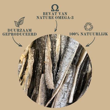 Captain Jacob - Whole dried salmon skins - 300 grams